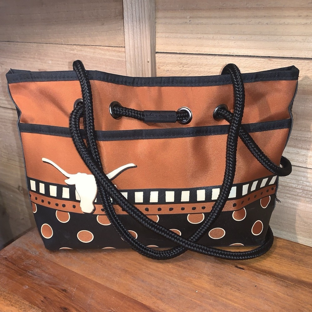 Texas Hook'em Horns!! Fashion Shoulder Purse Snap Closure Pockets Studded Base - Picture 2 of 6